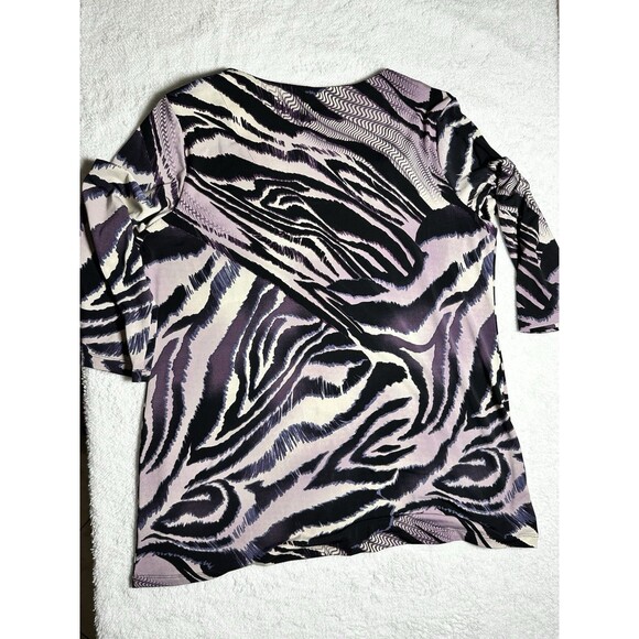 Chico's Sz 2 Rhinestone Neck Line Animal Print Purple Black Blouse Shirt Top - Picture 6 of 7